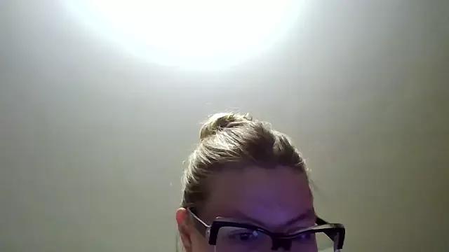Renata2_7 from StripChat is Freechat