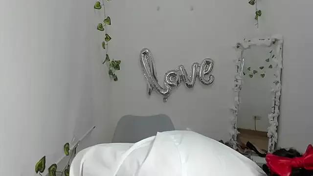 ReyleDoll from StripChat is Freechat
