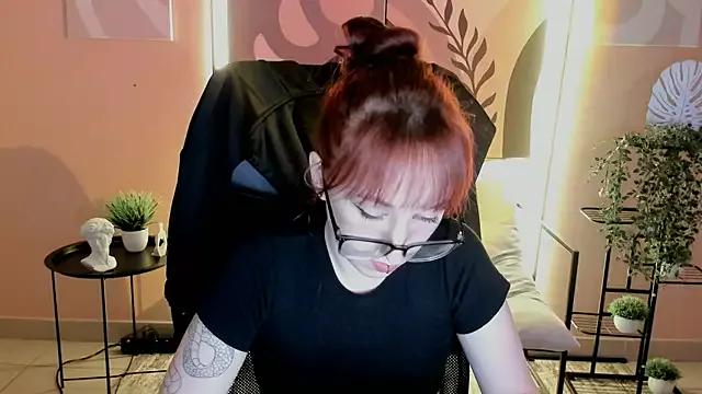 Entertain your itch for girls livestreamers with our collection of stunning models, skilled in the art of temptation and delight.