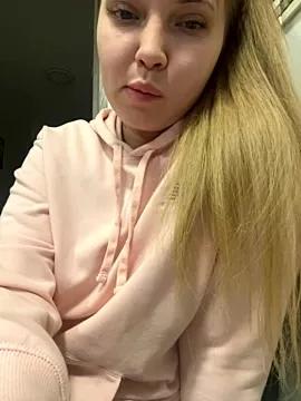 RikaRikas webcams show profile image 