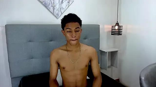 Rocco_Grey from StripChat is Freechat