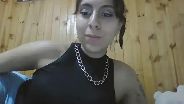 Roselingalvis13 from StripChat is Freechat