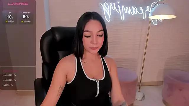 RossieRhoades from StripChat is Freechat
