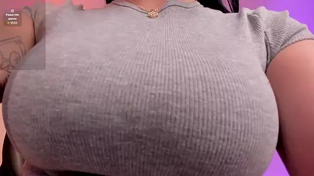 Entertain your itch for girls livestreamers with our collection of stunning models, skilled in the art of temptation and delight.