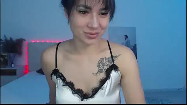 Entertain your itch for girls livestreamers with our collection of stunning models, skilled in the art of temptation and delight.