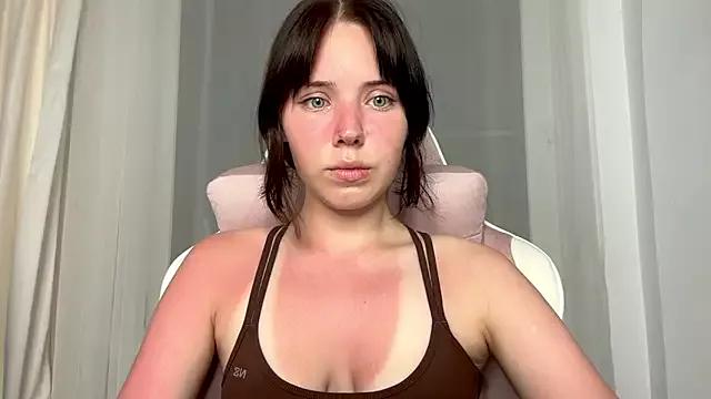 RoxyFloren from StripChat is Freechat