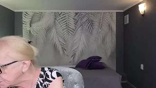 Sabina_Ros from StripChat is Freechat