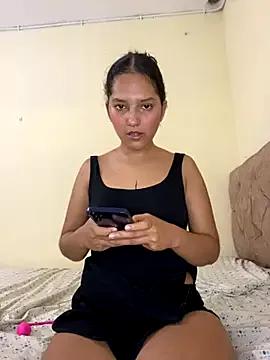 Sabrina-Salemi from StripChat is Freechat