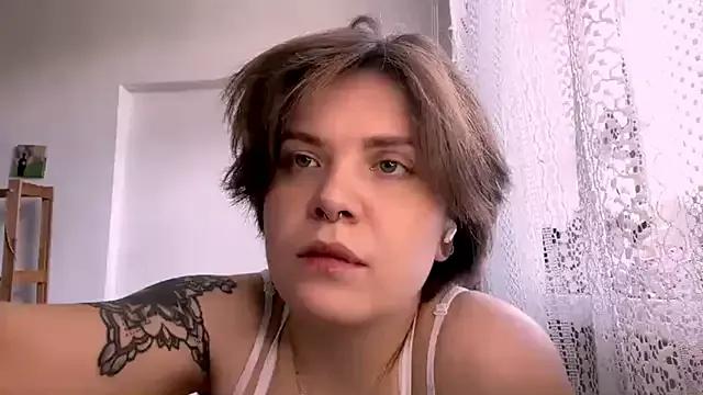 SabrinaFolts from StripChat is Freechat