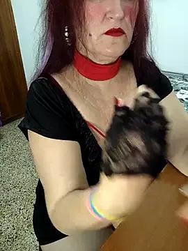 SabrinaXlovess from StripChat is Freechat