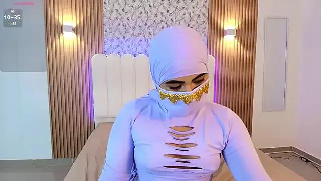 SaharaGoddess from StripChat is Freechat