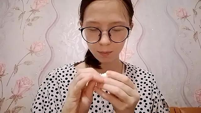 SalenaAhnell from StripChat is Freechat