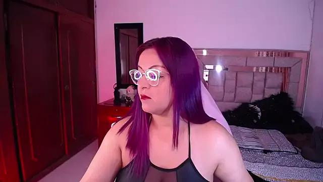 Entertain your itch for girls livestreamers with our collection of stunning models, skilled in the art of temptation and delight.