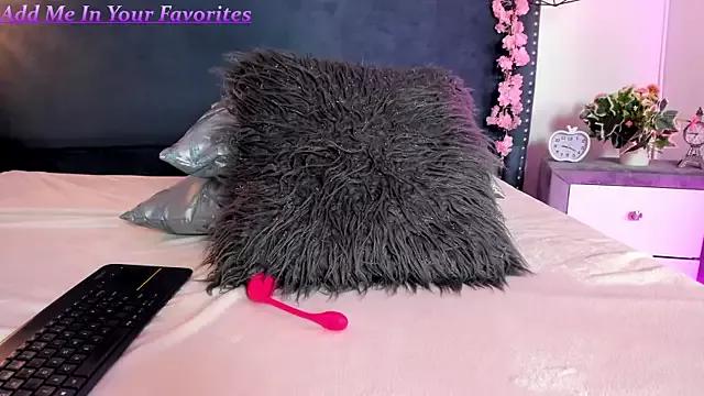 SalomeWins from StripChat is Freechat