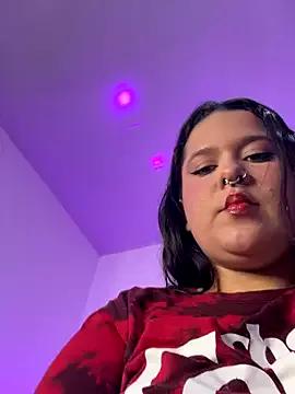 SamanthaDiamonds_ from StripChat is Freechat