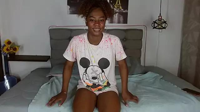 samara_roxx from StripChat is Freechat
