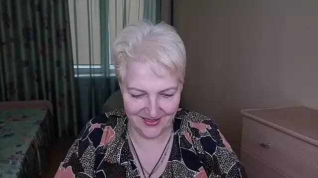 Sandra_Snowy from StripChat is Freechat