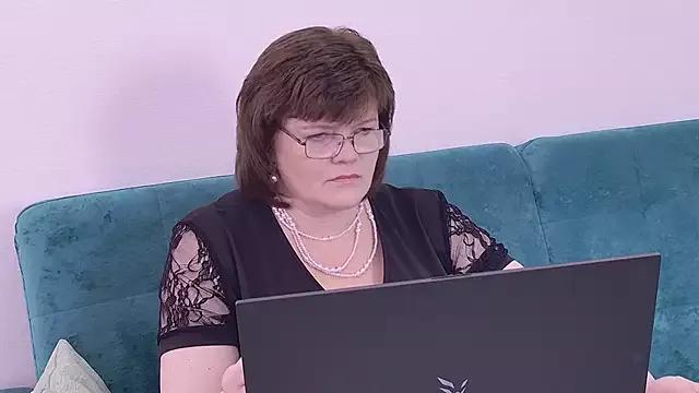 Sandra_Sunrise from StripChat is Freechat