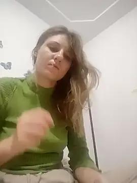 SandyCassie from StripChat is Freechat