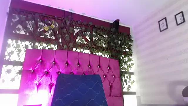 sara23__ from StripChat is Freechat