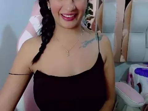 Entertain your itch for girls livestreamers with our collection of stunning models, skilled in the art of temptation and delight.