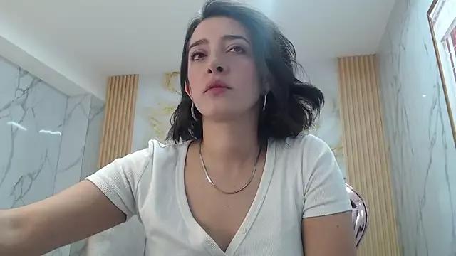 sara_lopez_s from StripChat is Freechat