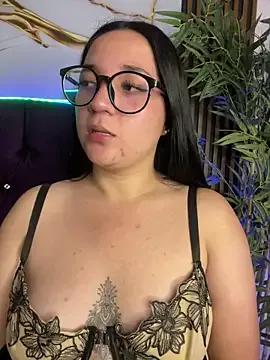 sara_roy04_ from StripChat is Freechat