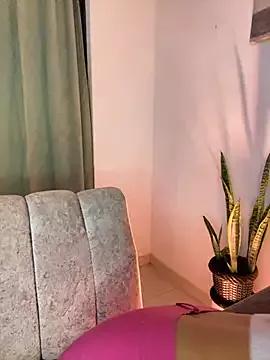 saraa_franco_ from StripChat is Freechat