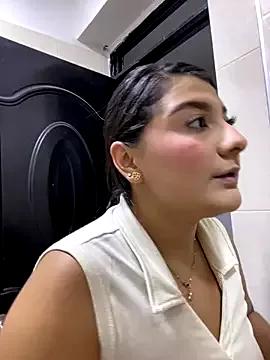 saraa_franco_ from StripChat is Freechat