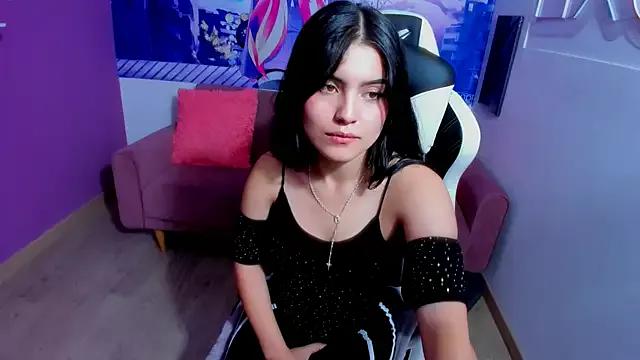 Entertain your itch for girls livestreamers with our collection of stunning models, skilled in the art of temptation and delight.