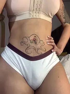 saragill323 from StripChat is Freechat
