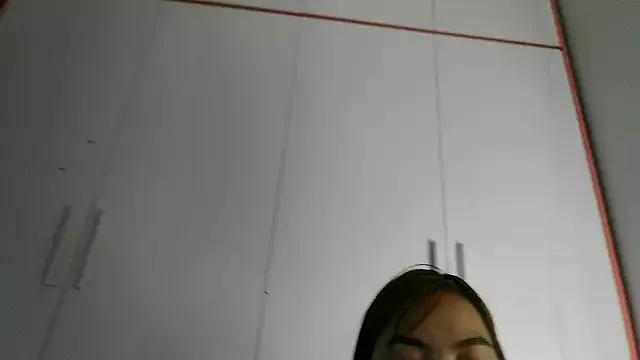 Sarah-chanOo from StripChat is Freechat