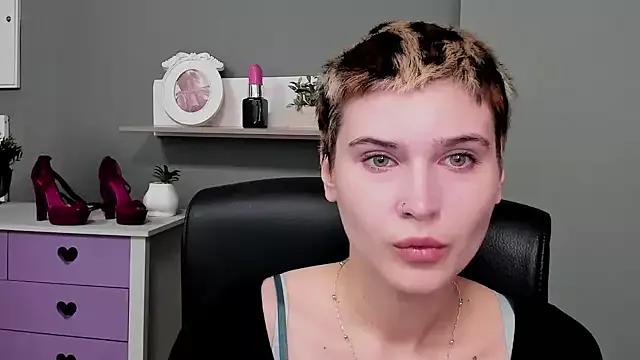 sarah_perfect from StripChat