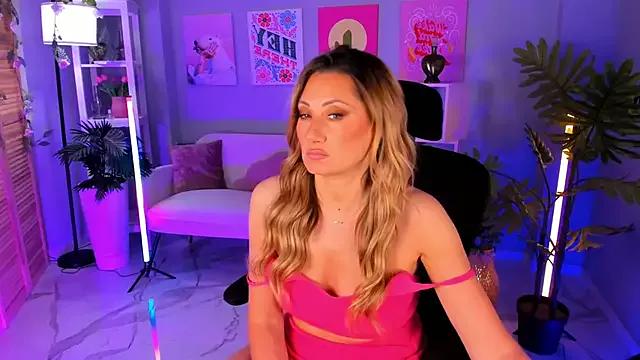 Entertain your itch for girls livestreamers with our collection of stunning models, skilled in the art of temptation and delight.