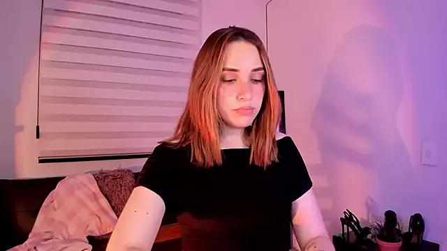 SarahCastillo_ from StripChat is Freechat