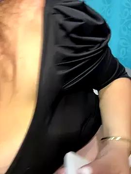 sarahreyess_11 from StripChat is Freechat