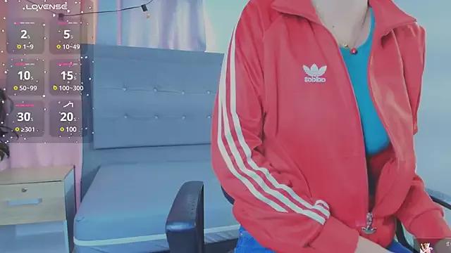 saray_reese from StripChat is Freechat