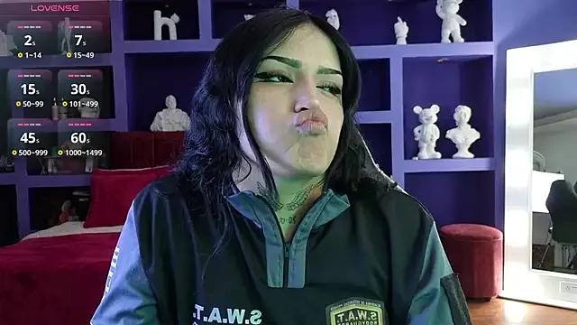sari_belle from StripChat is Freechat