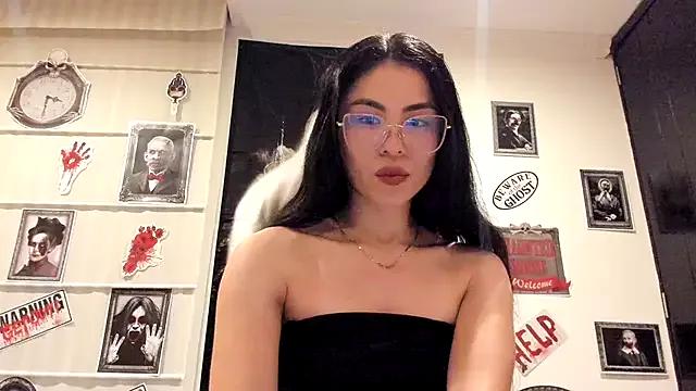 sasha_jonne from StripChat is Freechat