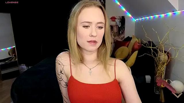Entertain your itch for girls livestreamers with our collection of stunning models, skilled in the art of temptation and delight.