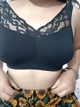 Sassy_Saraa from StripChat is Freechat