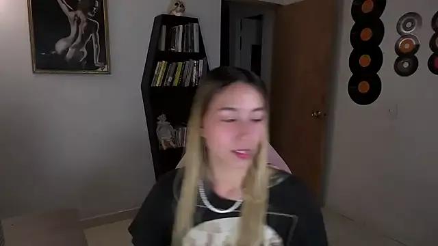 Saucy_Jenn from StripChat is Freechat