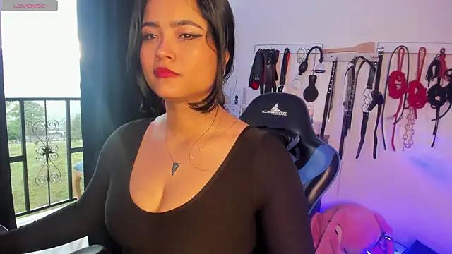 Entertain your itch for girls livestreamers with our collection of stunning models, skilled in the art of temptation and delight.