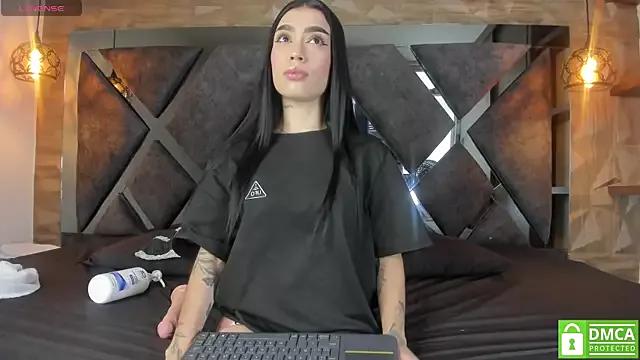 Entertain your itch for girls livestreamers with our collection of stunning models, skilled in the art of temptation and delight.