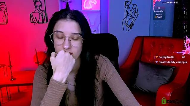 Entertain your itch for girls livestreamers with our collection of stunning models, skilled in the art of temptation and delight.