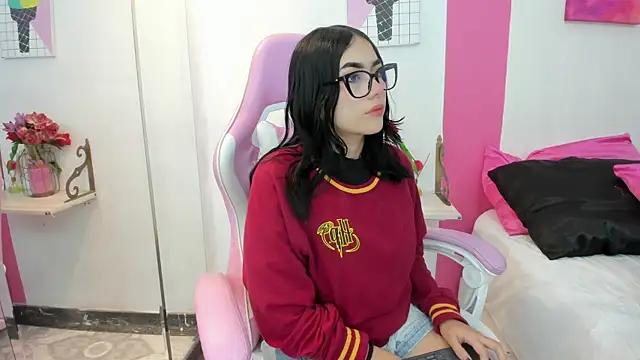 Entertain your itch for girls livestreamers with our collection of stunning models, skilled in the art of temptation and delight.