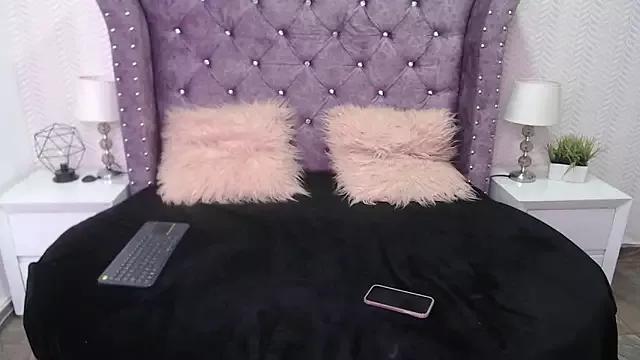 Entertain your itch for girls livestreamers with our collection of stunning models, skilled in the art of temptation and delight.