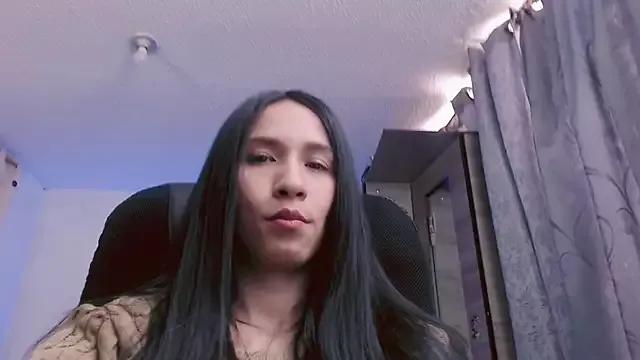 scarlett_vonrose from StripChat is Freechat