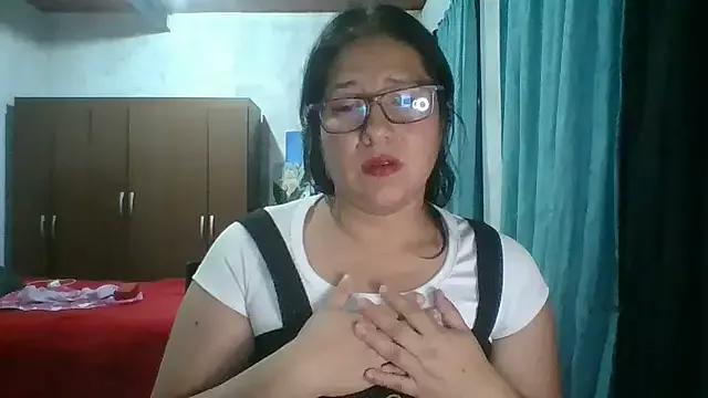 scarlett_widow_ from StripChat is Freechat