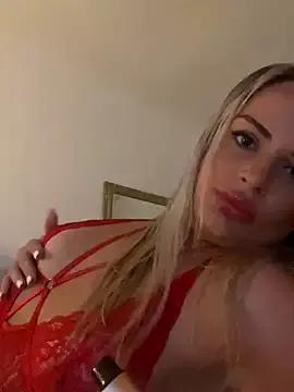 Seductive-SkyeXXX from StripChat is Freechat